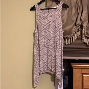 Sparkly geometric shark bite bottom top